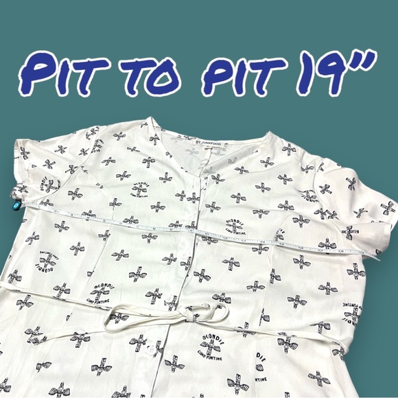 Junk Food Blonde Camp Fun Time button down high low dress. Size Medium 🎵🎸 - Picture 7 of 11